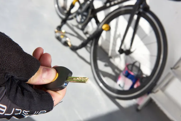 Antifurt bicicleta tip-U cu cablu YUL2C/13/230/1